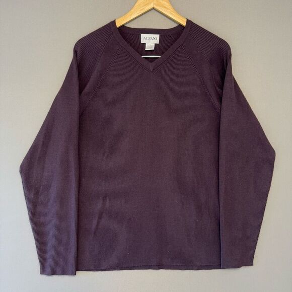 Alfani Men’s V-Neck Knit Size Large Acrylic Blend Size Large Vintage Skater - Picture 1 of 6